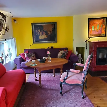 Artist's House For Rent Ferienhaus *