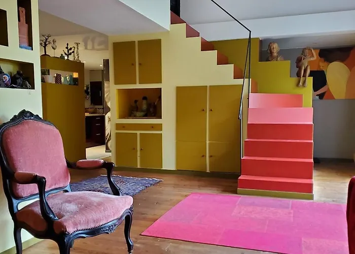 Artist's House For Rent Casa vacanze