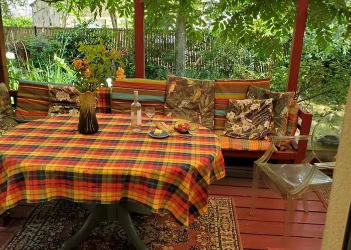 Casa vacanze Artist's House For Rent *